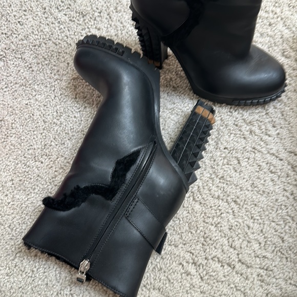 FENDI ANCLE BOOTS SIZE 36.5 BLACK 99% NEW - Picture 5 of 6